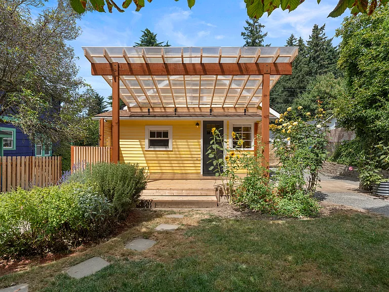 4230 SE Francis St — Photo 5