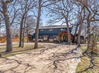 2055 Forest Hills Rd, Grapevine, TX 76051