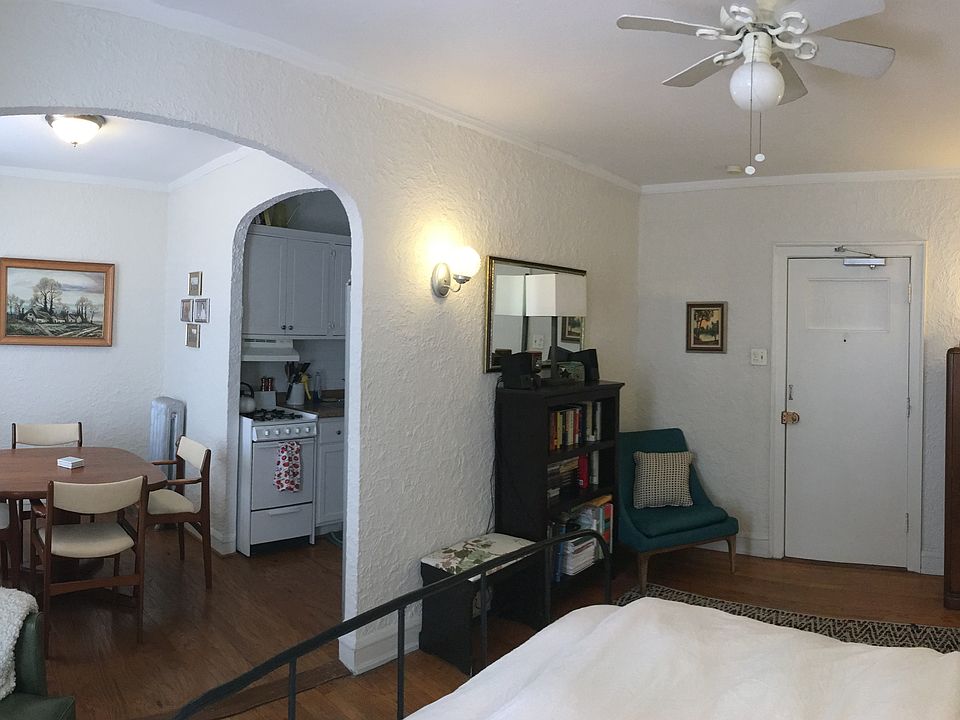 1st image of 5727 N Winthrop Ave APT 306