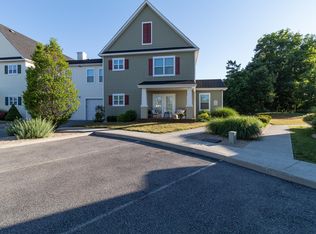 41214 Margaret Ct, Pleasant Valley, NY 12569