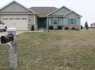 4325 N Basswood Dr, Warsaw, IN 46582