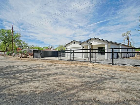 2nd image of 1225 Villa Rosie Ct SW