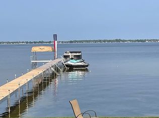 10215 E Houghton Lake Dr, Houghton Lake, MI 48629
