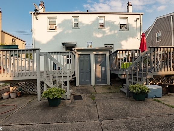 2nd image of 436-438 N 13th St