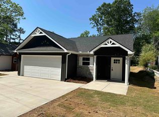 556 S Main St, Woodruff, SC 29388