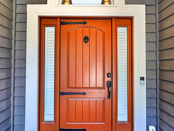 4th image of 4015 Ridgefield Ct