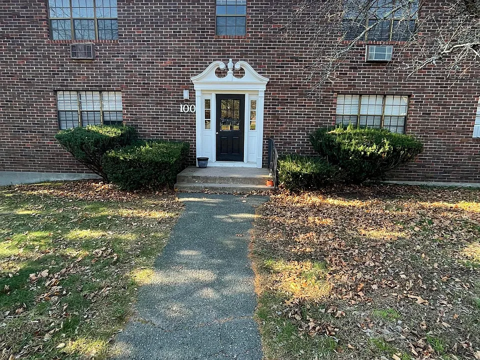 100 Sycamore Ln #A