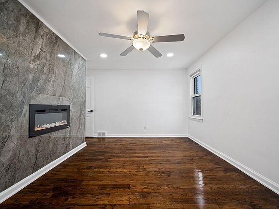 4th image of 16800 Ilene St