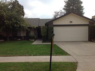 8266 N College Ave, Fresno, CA 93711
