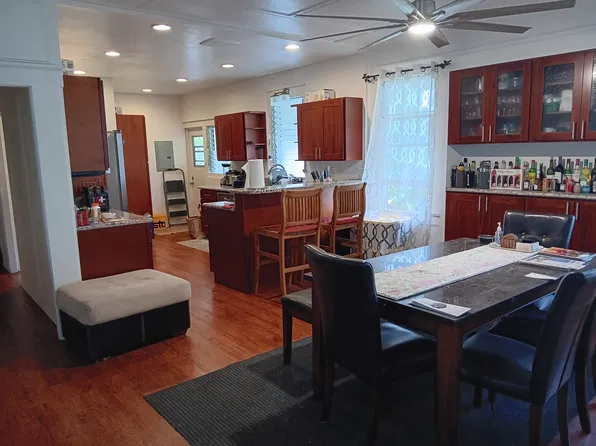 2439 E Manoa Rd, Honolulu, HI 96822