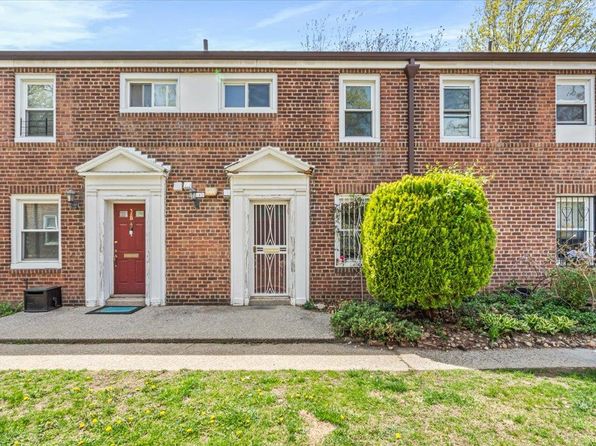 147-43 Village Road #38C, Jamaica, NY 11435