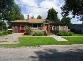 110 S Sycamore St, Fairview, KS 66425