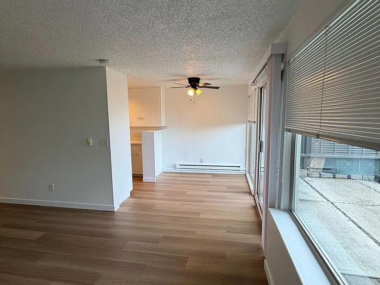 2nd and Lake Apartments — Photo 9