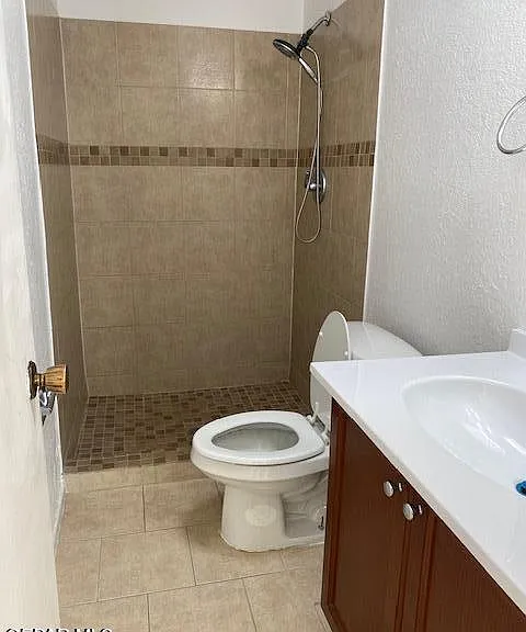 6925 Escondido Dr #B — Photo 22