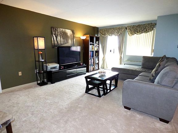 4th image of 200 Cove Way Unit 919