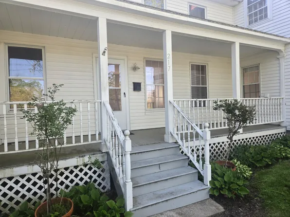 217 High St #217, Mystic, CT 06355