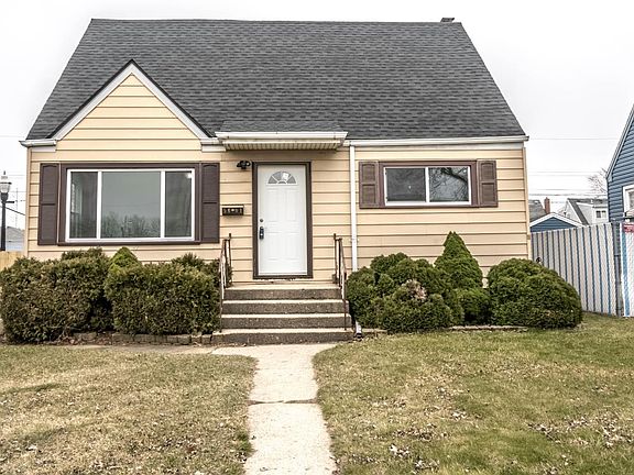 2nd image of 5601 Wegg Ave