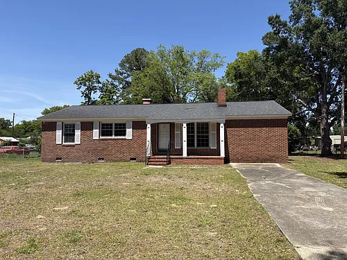 216 Lakeland Dr Photo 1