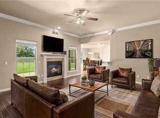 402 SW Milestone Rd, Bentonville, AR 72712