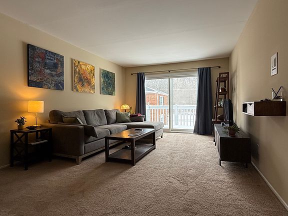 2nd image of 2405 Torquay Ave APT 201