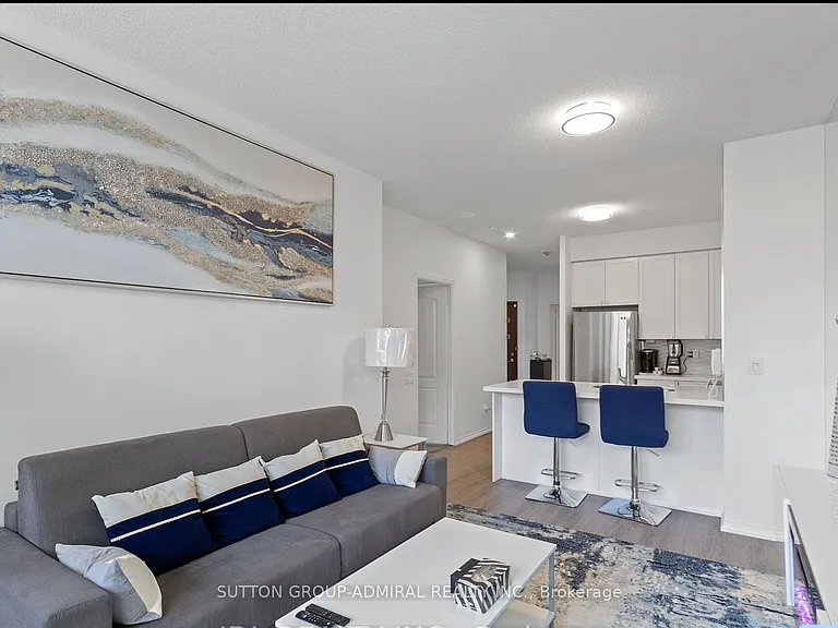 555 Yonge St #510 — Photo 26