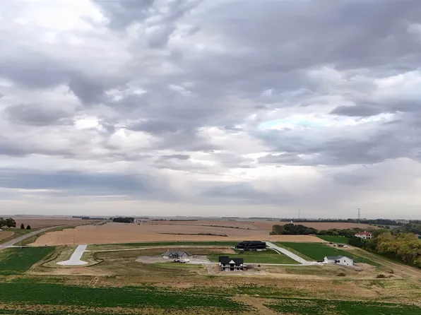 1905 Avenue E, Wisner, NE 68791