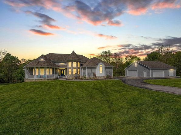 2051 River Rd, Delaware, OH 43015