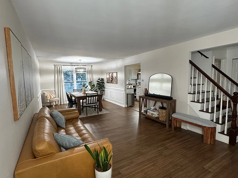 1305 Regent Dr — Photo 3
