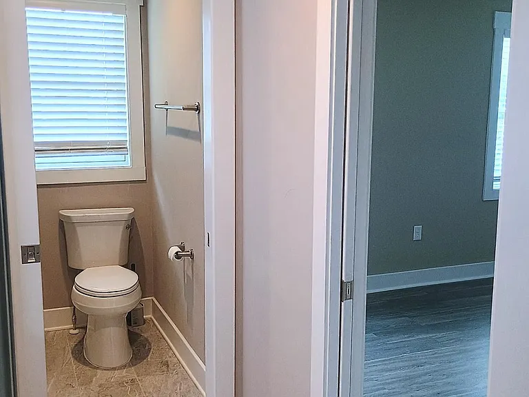 307 Charles St — Photo 13