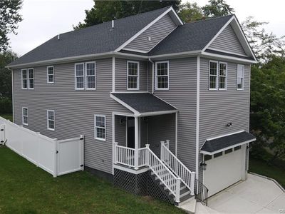 38 Clifton Place, Bridgeport, CT, 06606