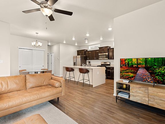 5th image of 1408 Tierra Verde Loop NW