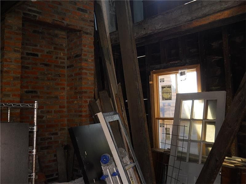 2nd image of 719 Armandale St