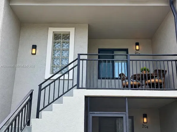 16581 Blatt Blvd APT 204, Fort Lauderdale, FL 33326