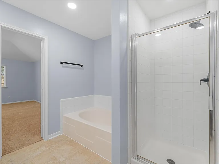 3910 Crystal Pass Ct — Photo 16