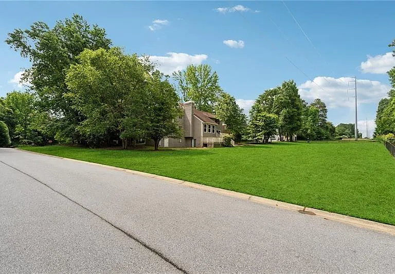 3655 Winters Hill Dr — Photo 23