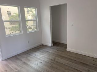 1124 N New Hampshire Ave #1/2, Los Angeles, CA 90029