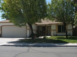 2245 Imperial Dr, Los Banos, CA 93635