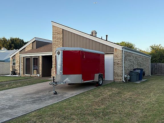 4th image of 2117 Mayfield Cir