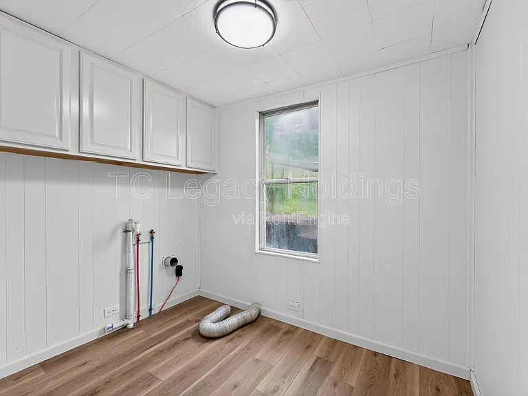 407 Simpson Ave — Photo 30