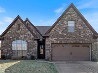 5742 Broadway Dr W, Southaven, MS 38672