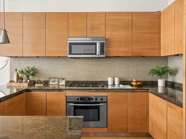 49 East 21st Street image 5 of 11