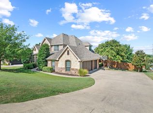 43 Crown Rd, Willow Park, TX 76087