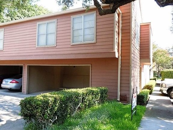 2nd image of 7426 E Northwest Hwy