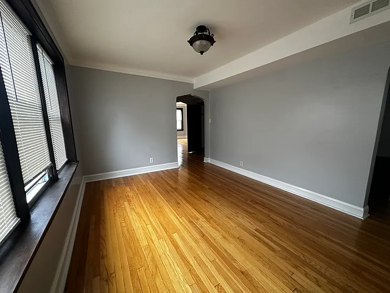7319 S Rockwell St #2 — Photo 16