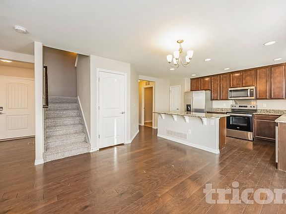 4th image of 6733 Galpin Dr
