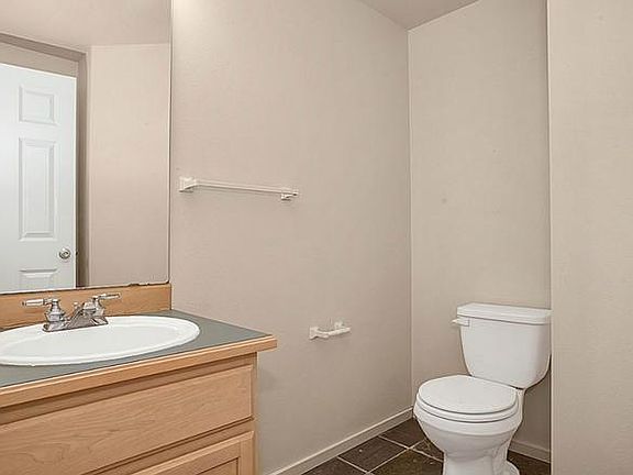 4th image of 15902 NE 93rd Way #101