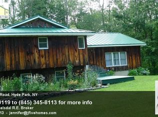 52 Cardinal Rd, Hyde Park, NY 12538