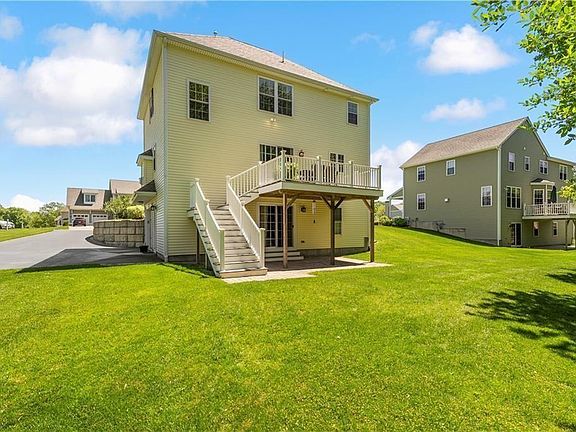 4th image of 14 Evelyn Way