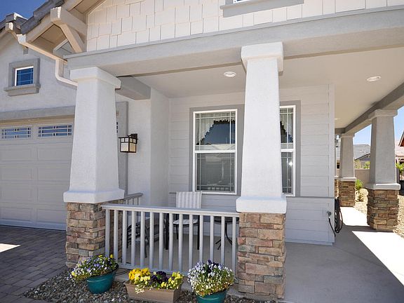 4th image of 2214 Calgary Dr