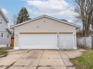 245 Clinton Ave, Akron, OH 44301